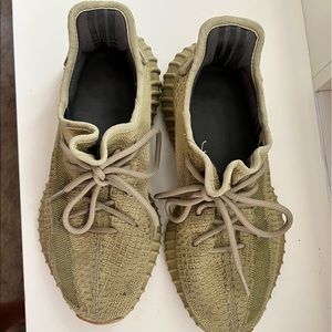 Adidas Yeezy Boost 350 V2 Sulfur